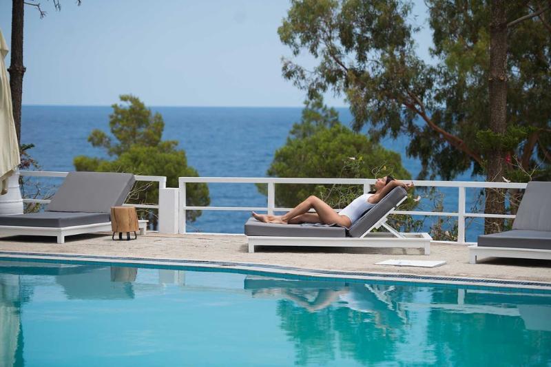 Akra Morea Hotel & Residences Monemvasía Eksteriør bilde